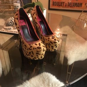 Dolce Vita leopard and hot pink platform heels 7
